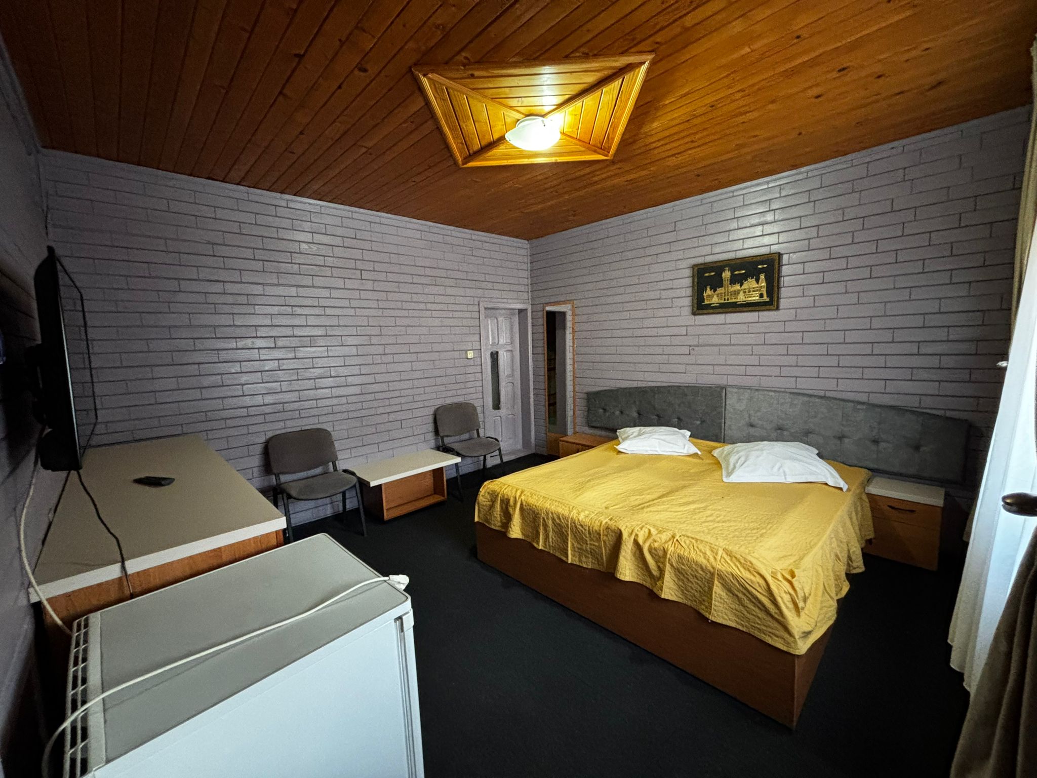 Camera dubla cu baie privata